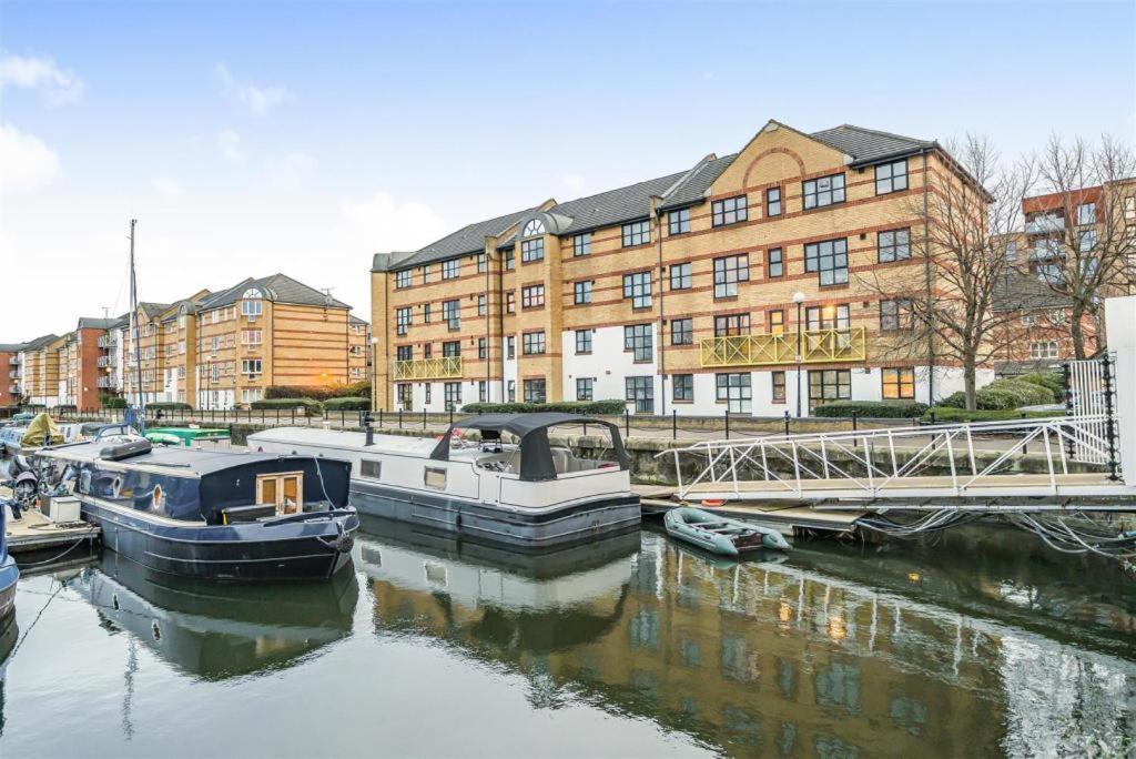 Transom Close London Ngoại thất bức ảnh